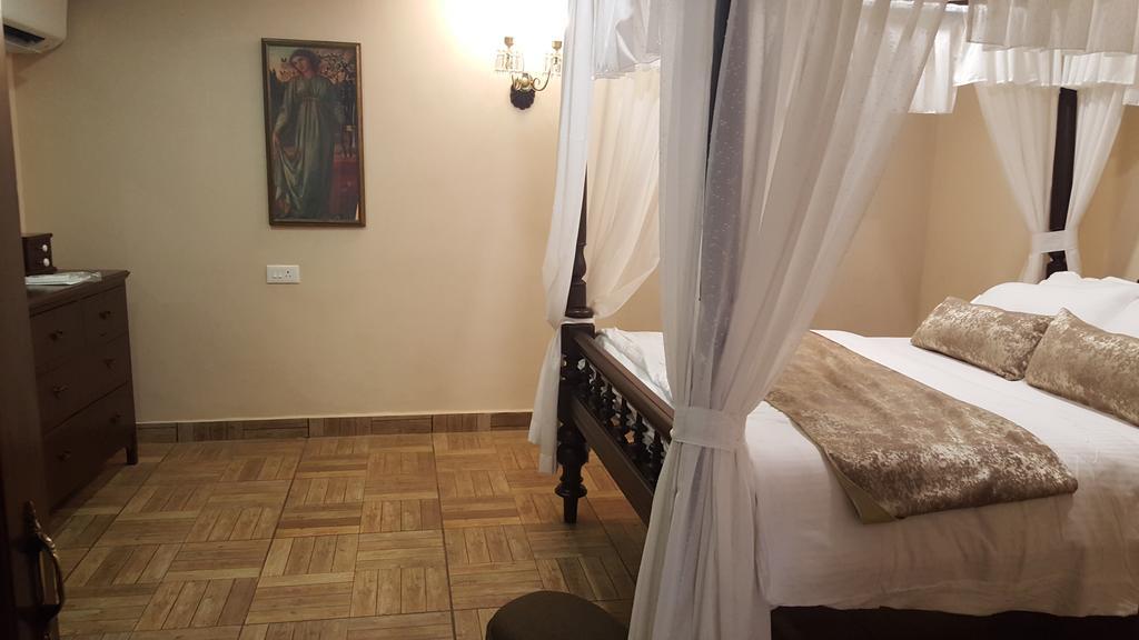 Casa Menezes - A Heritage Goan Homestay بامبوليم الغرفة الصورة