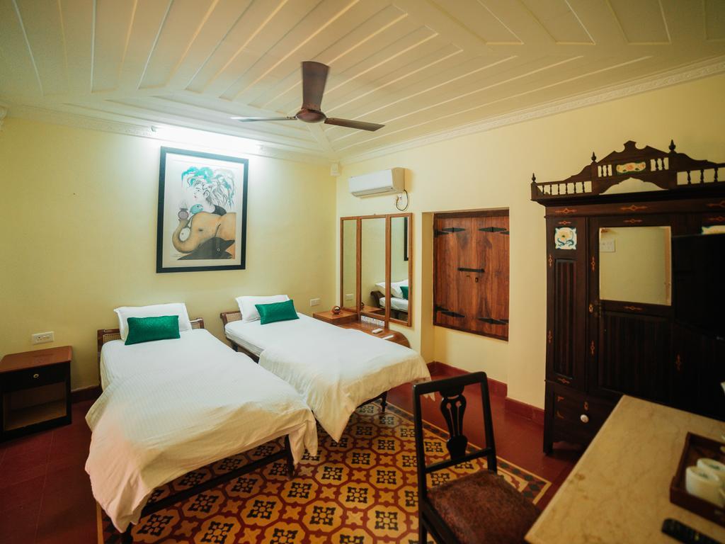 Casa Menezes - A Heritage Goan Homestay بامبوليم المظهر الخارجي الصورة